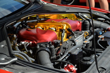 Fototapeta premium Editorial-Nahaufnahme eines getunten Sportwagens beim Reisbrennen am DEKRA Lausitzring. JDM-Tuning, Show & Shine, Motorsport, Performance-Felgen, Car Culture und Automobilfestival.