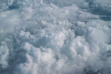 Naklejka premium Billowy clouds above the farmland view