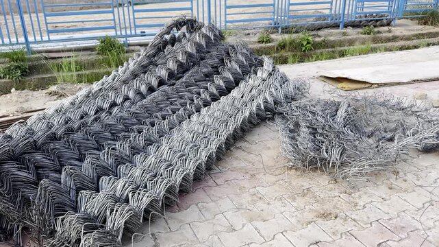 Steel Crate Binding Wire Kept for Fixing Wooden and Plastic Crates in Packaging, Storage and Industrial Handling Applications