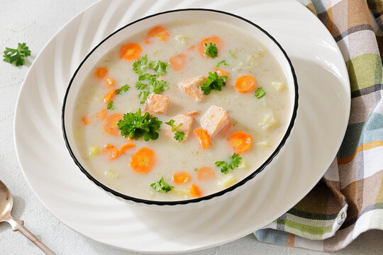 New England Style Salmon Soup with Cream