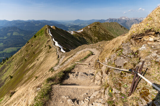 Scenic hiking path along the Fellhorn mountain ridge in Germany
