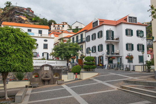 Exploring Largo do Pelourinho square in Ponta do Sol on the southwestern coast of Madeira during a cloudy day