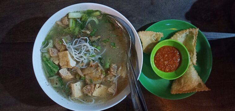 Vegan Meatball Soup with Crispy Dumplings