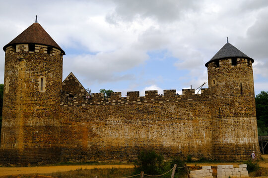 Construction of Guedelon Castle using medieval techniques in Treigny, France, showcases historical building methods from the Middle Ages