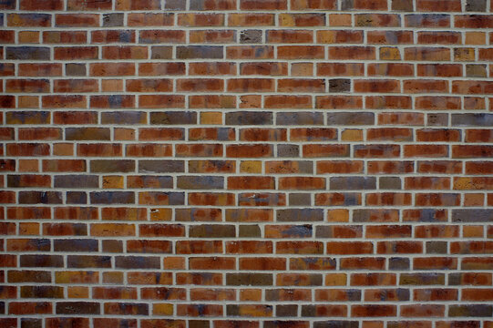 Alte Backsteinwand mit rot braunen Steinen