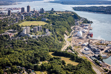 Obraz premium Aerial view of Plaine d'Abraham Quebec city and Quebec city in background