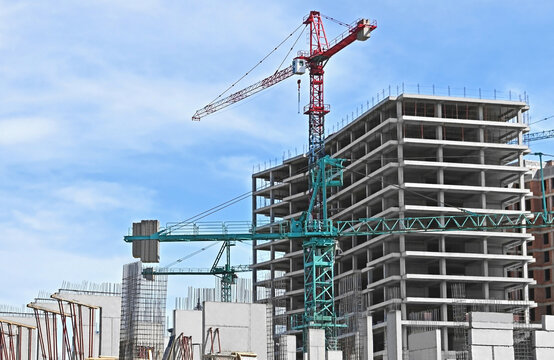 Monolithic construction with steel reinforcing