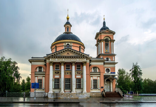 Church of St. Barbara in Moscow, a Russian Orthodox church constructed between 1796 and 1804 in the classicism style