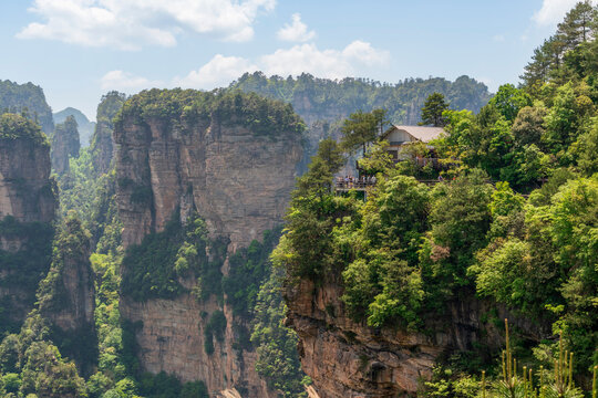 Sandstone pillars "Five Ladies Expedition" at the top of Yuanjiajie in Zhangjiajie National Forest Park on a spring day, Wulingyuan District, Zhangjiajie City, Hunan Province, China