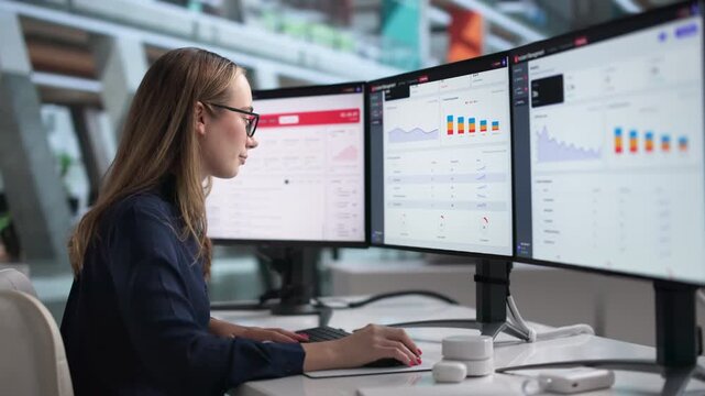 IT Incident Manager Actively Monitoring Software Dashboard