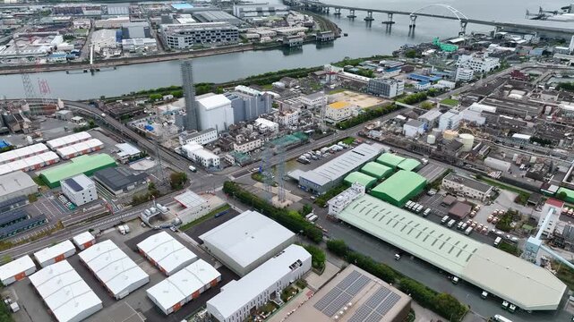 工場の風景のドローン空撮。工業, 産業, 社会, 製造業, 倉庫, 建設, 建物