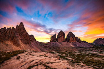 Jedno z najbardziej ikonicznych miejsc w Dolomitach. Szczyty Tre Cime di Lavaredo i Monte Paterno. © Paweł Mielko