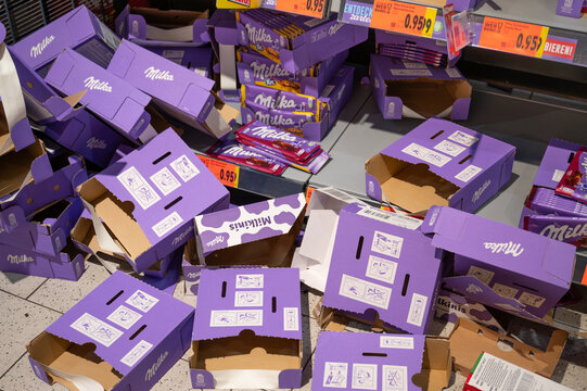 Milka chocolate assortment, empty cardboard boxes on floor, special offer, chaos and disarray caused by customers, discount supermarket, price increase sweets, Trier, Germany