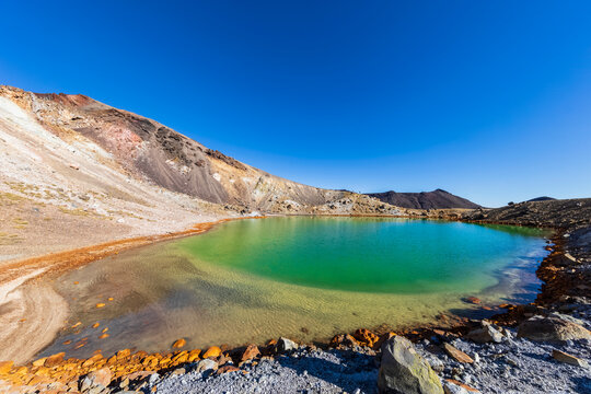 New Zealand, North Island, Clear blue sky over Emerald Lakes in North Island Volcanic Plateau