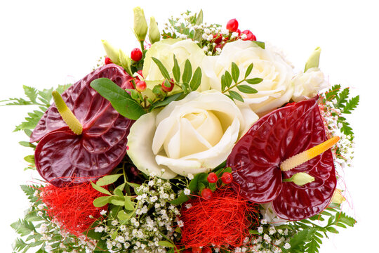 Ein bunter Blumenstrau&szlig; vor wei&szlig;em Hintergrund
