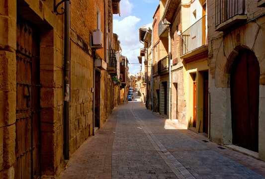 Pilgrimage Pathways: The Historic Calle Mayor of Los Arcos, Spain