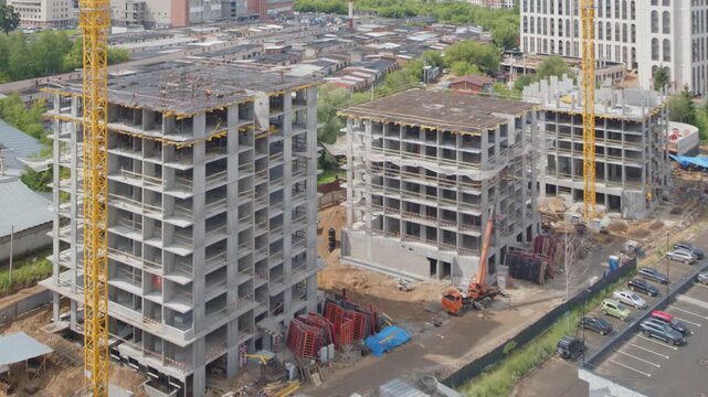 Construction timelapse of the living building in the city