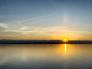 Obraz premium Sunrise landscape over the Adriatic Sea and island during late spring