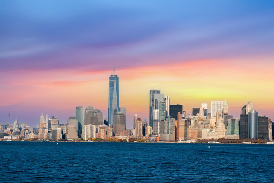 new york skyline at sunset