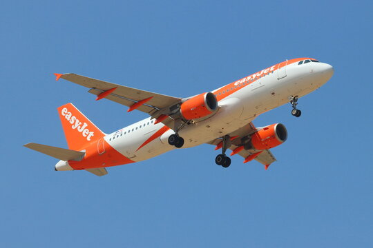 EasyJet Europe, OE-IJL, Airbus A320, on final approach into London Stansted Airport, Essex, UK on 17th July 2026