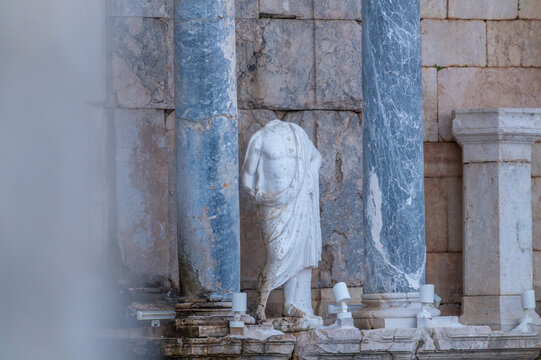 Various images of the ancient city of Sagalassos, located within the borders of Burdur province in T&uuml;rkiye.