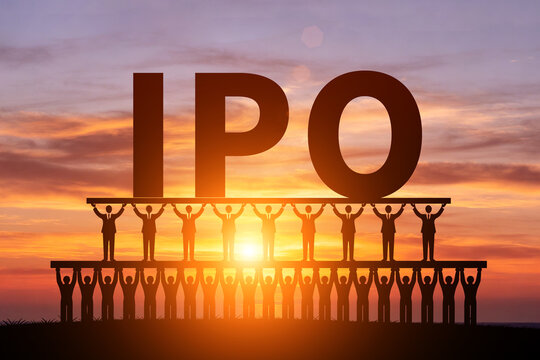 Numerous silhouettes of small figures in Chaoyang are supporting the IPO