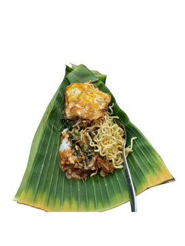 Indonesian Pecel Bakmi Traditional Noodle Dish on Banana Leaf Isolated PNG