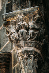 Gothic stone corbel at Church of Our Lady before Tyn © Great Brut Here