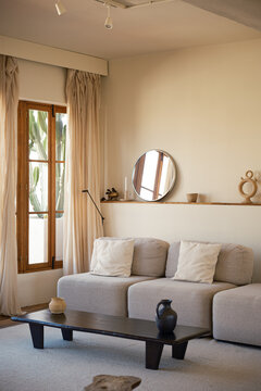 Cozy and modern living room 