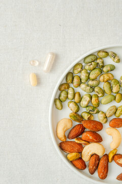 Edamame and Mixed Nuts with Vitamins
