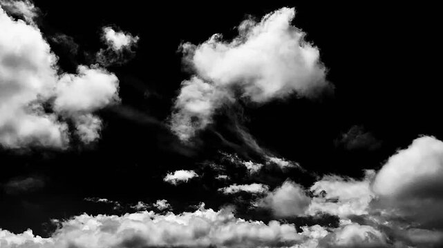 ハイコントラストなモノクロームの空　タイムラプス