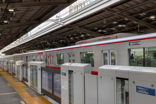 中目黒駅 東武伊勢崎線 スカイツリーライン直通電車
