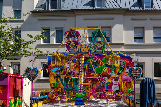 Menden sauerland pfingstkirmes toy wheel attraction