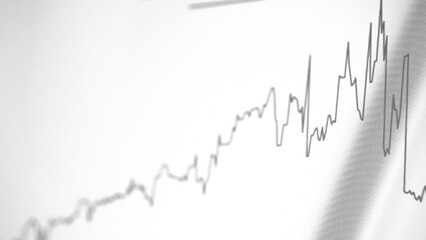 Obraz premium Minimalistic rising financial chart showing market growth and economic recovery on bright screen
