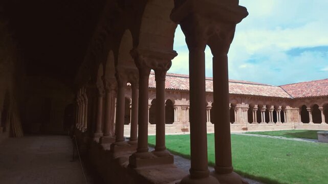 Walking through San Pedro co catedral cloister arcade