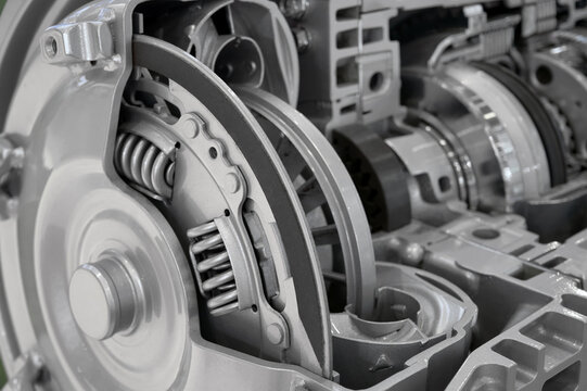 Torque converter of heavy truck automatic gearbox in section.