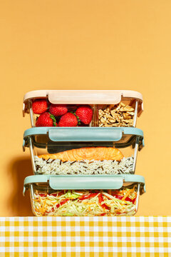 Food storage containers