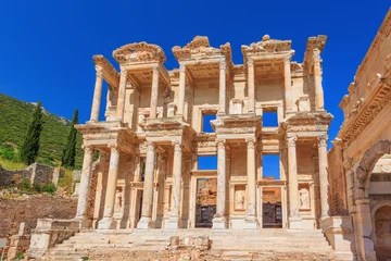 Ephesus city. Facade of Celsus Library at the ancient Greek city. İzmir Province, Turkey. © SCStock