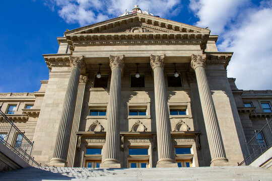 Low perspective highlights Boise Idaho Capital Building's imposing presence