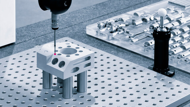 Quality control on milling CNC machine, coordinate measuring machine, Quality control machine