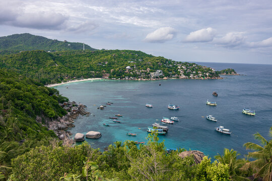 Panoramic viewpoint of John-Suwan overlooking Chalok Baan Kao and Thian Og bays in Koh Tao, Thailand