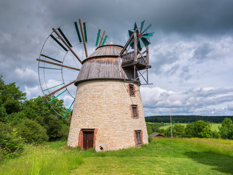 Die historische Windm&uuml;hle von Eckartsberga, technisches Denkmal, Sachsen-Anhalt, Deutschland