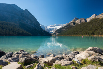 Naklejka premium Fall in Lake Louise. Banff National Park Landscape Photography. Canadian Rockies Autumn Scenery. Alberta, Canada.