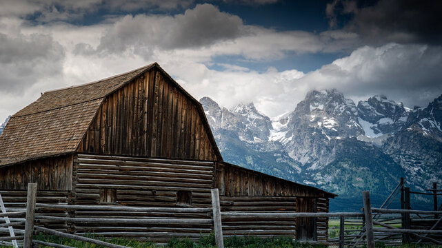 T.A. Moulton Barn and mountains in the Mormon Row of Grand Teton National Park