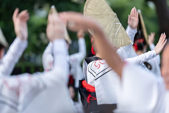 阿波踊り