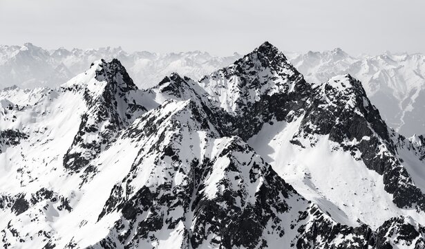 Peaks and mountains in winter, Sellraintal, Stubai Alps, K&uuml;htai, Tyrol, Austria