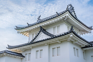 Obraz premium 【#舞鶴】田辺城跡の白壁と瓦屋根が美しい城郭建築