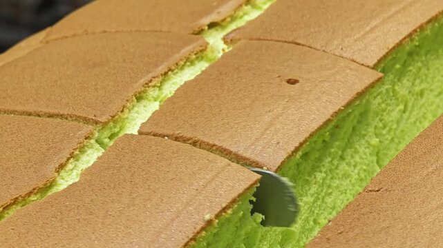 Jiggly and Fluffy Taiwanese Castella Cake.