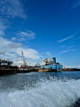 Batam; May 23, 2025 - sea and waves caused by cruise ship