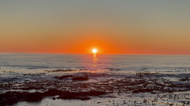 A beautiful sunset over the ocean.